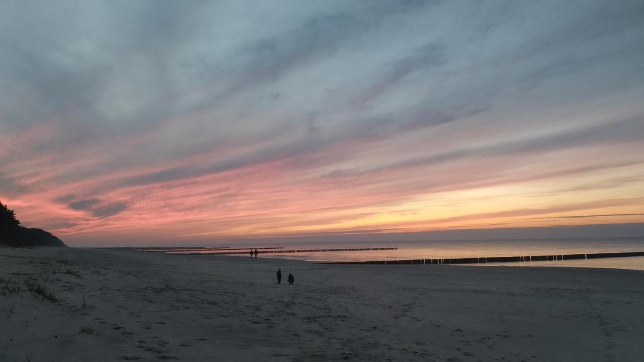 Domy Nad Zalewem Dziwnówek Exteriör bild